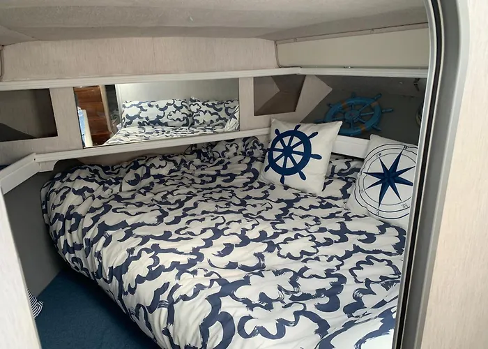 Vimaro Boat